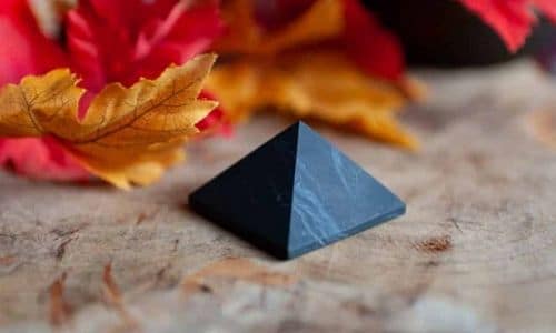Pyramider av Ädelstenar