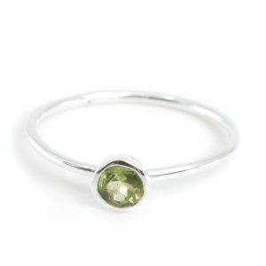 Månadsten Ring Peridot Augusti - 925 Silver (storlek 17)